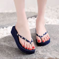 Flip Flops Women's Summer Outdoor Wear New Little Daisy Fashion Flat Wedge Slippers Non-Slip Simple Beach Shoes Sandals. 