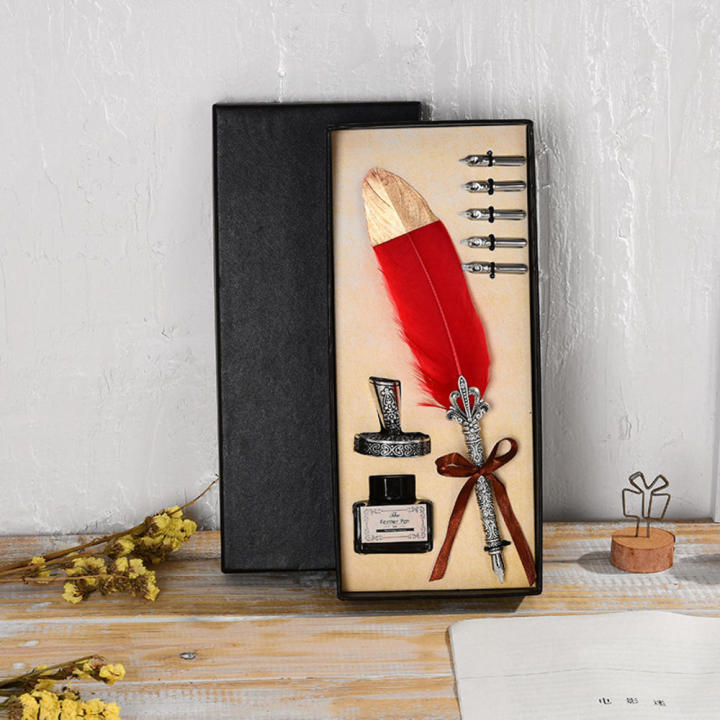 Premium%20quality%20Feather%20Quill%20Dip%20Pen%20Classic%20Vintage%20Antique%20style%20Ink%20Set%20Quill-shaped%20Handwriting%20Tools%20for%20Calligraphy%20-%20Image%204