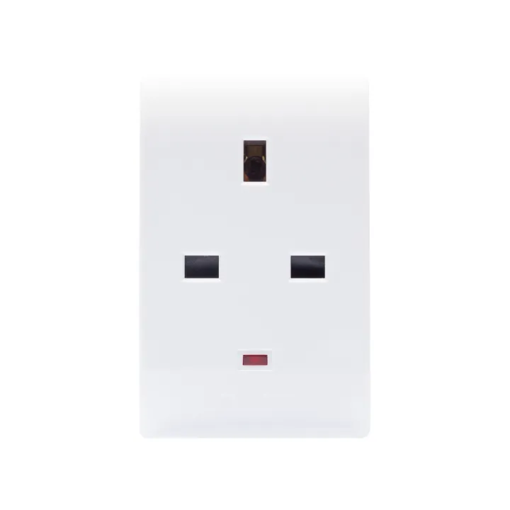 13A%20Fused%20Adaptor%20&%202%20USB%20-%20Image%203