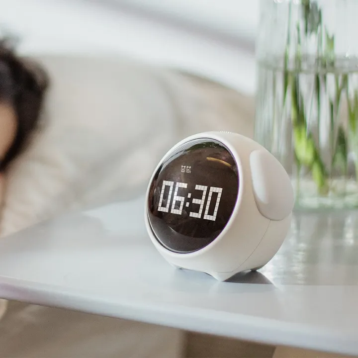 Xiaomi%20Youpin%20Cute%20Expression%20Pixel%20Alarm%20Clock%20Multi%20Function%20Digital%20Led%20Voice%20Controlled%20Light%20Bedside%20Thermometer%20Clock%20Home%20-%20Image%204