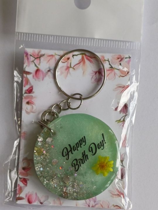 Resin%20Key%20tags%20Birthday%20gift%20-%20Image%205