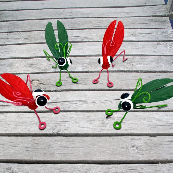 Handmade%20Metal%20Grasshopper%20Garden%20Decor%20%20Outdoor%20Wall%20Art%20Garden%20Statues%20Suitable%20for%20Patio,Lawn,Tree,Backyard,Yard%20Decor,Wooden%20Fence%20Decorations%20-%20Image%204