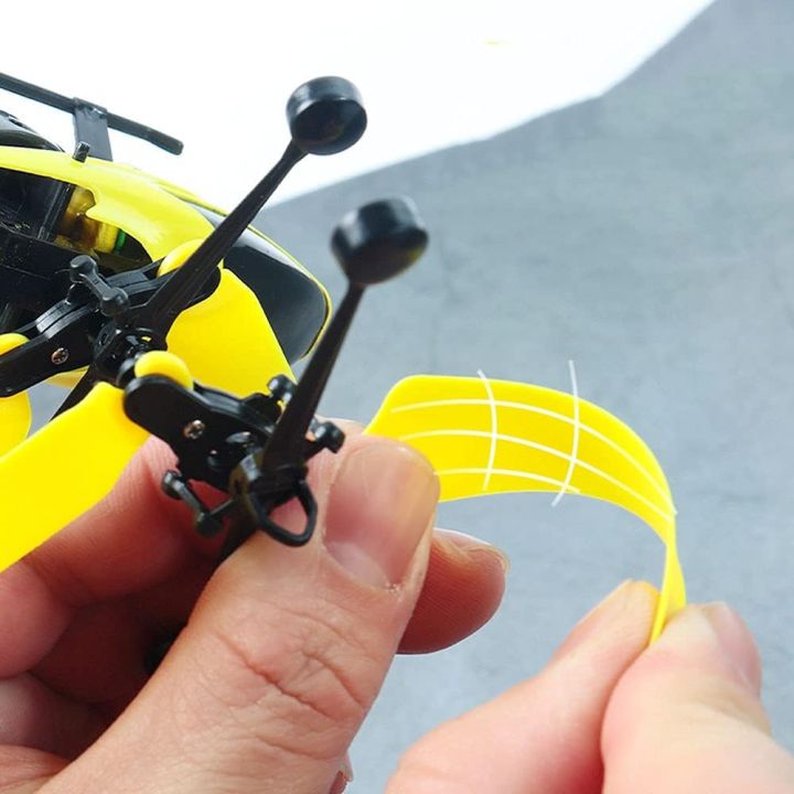 Mini%20RC%20Induction%20Helicopter%20Aircraft%20With%20Altitude%20Hold%20Light%20USB%20Charging%20Flight%20Helicopter%20Outdoor%20Flying%20Helicopter%20-%20Image%208