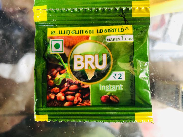 BRU%20Instant%20Coffee%20Sachet%20%E2%80%93%20Single%20Cup%20Pack%20%7C%2010%20%7C%20Fresh%20Rich%20Taste%20%7C%20Instant%20Coffee%20Powder%20-%20Image%203