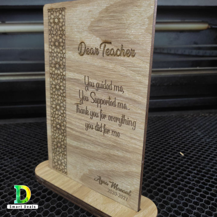 Wooden%20Award%20Design%20Gift%20For%20Office%20Table,%20Wooden%20Customized%20Gift%20For%20Teacher%20-%20Image%204