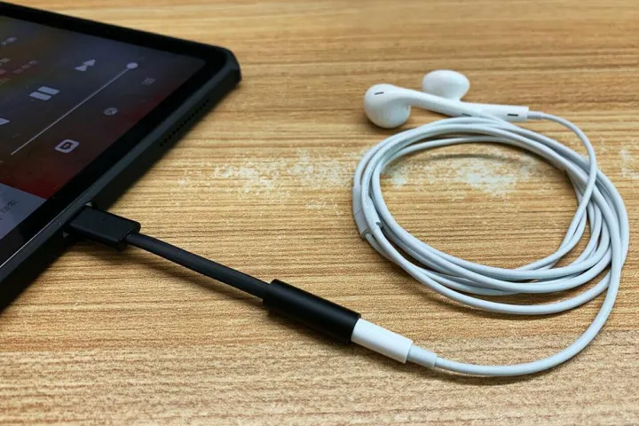 Oem%20For%20Surface%20Usb-C%20To%203.5mm%20Audio%20Adapter%20Dac%20Digital%20Decoding%2096?92khz%20Cx21988%20Chip%20Hd%20Audio%20Stream%20-%20Image%205