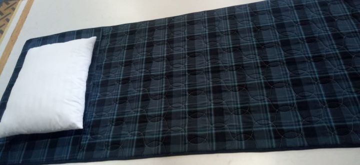 Travel%20mattress-Foldable%20(Single)%20with%20pillow%20and%20a%20Bag%20-%20Image%204