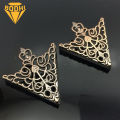 1Pair Unisex Fashion Hollow Geometric Flower Brooch Pin Suit Tie Hat Scarf Badge. 