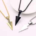 Arrowhead Pendant Men Necklace Vintage Alloy Chain Spearpoint Necklace Fashion Accessories. 