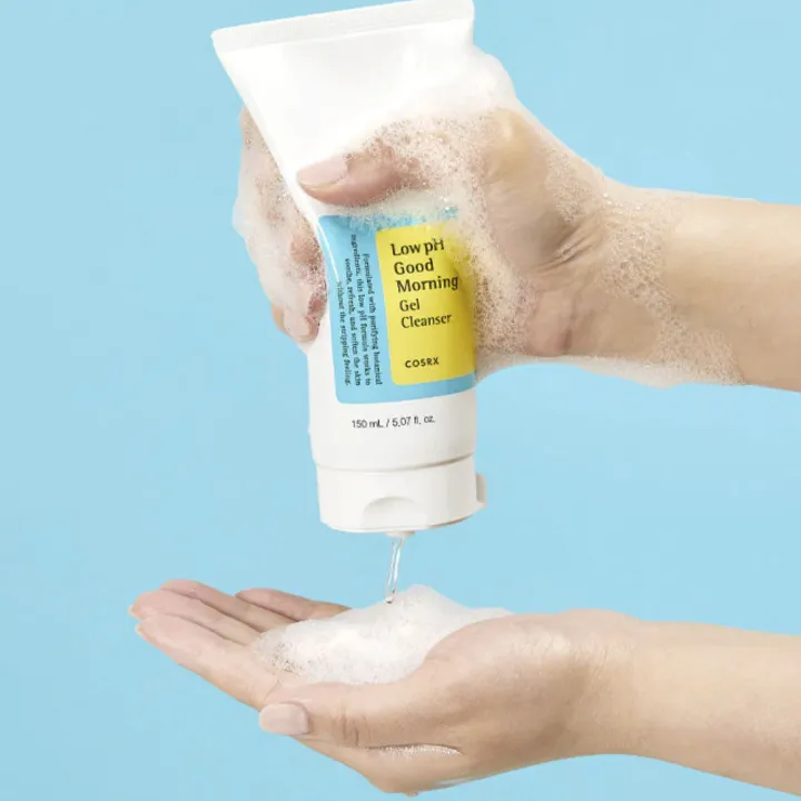 COSRX%20Low-pH%20Good%20Morning%20Gel%20Cleanser%20150ml%20-%20Image%202