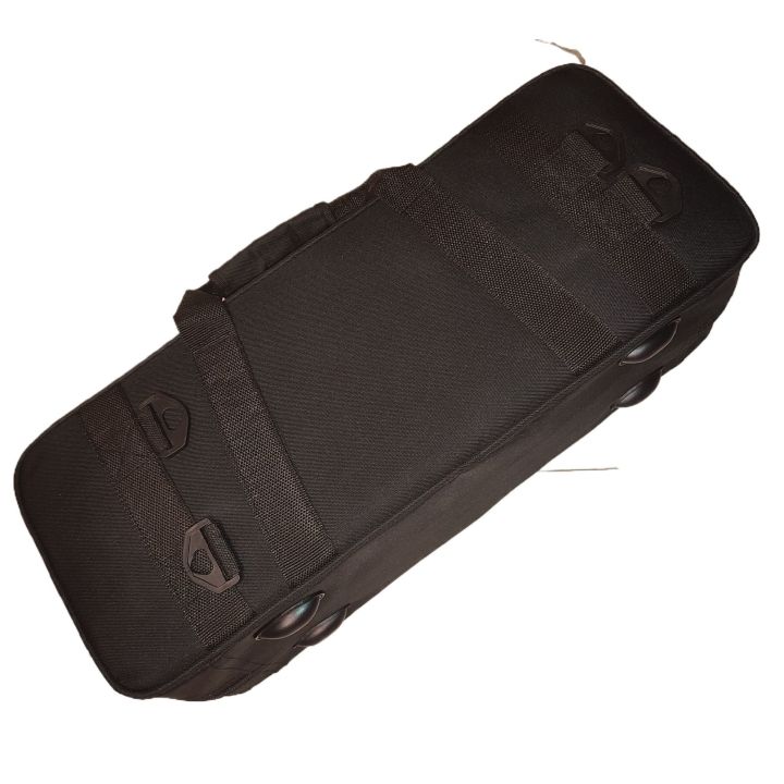 LARK%20Bb%20Trumpet%20with%20hard%20Case%20Professional%20Trumpet%20for%20Student,%20Brass%20Instruments%20Standard%20Trumpet%20Set,%20with%20Professional%20Trumpet%20Box,%20Cleaning%20Kit,%20Original%207C%20trumpet%20Mouthpiece%20(Silver)%20-%20Image%205