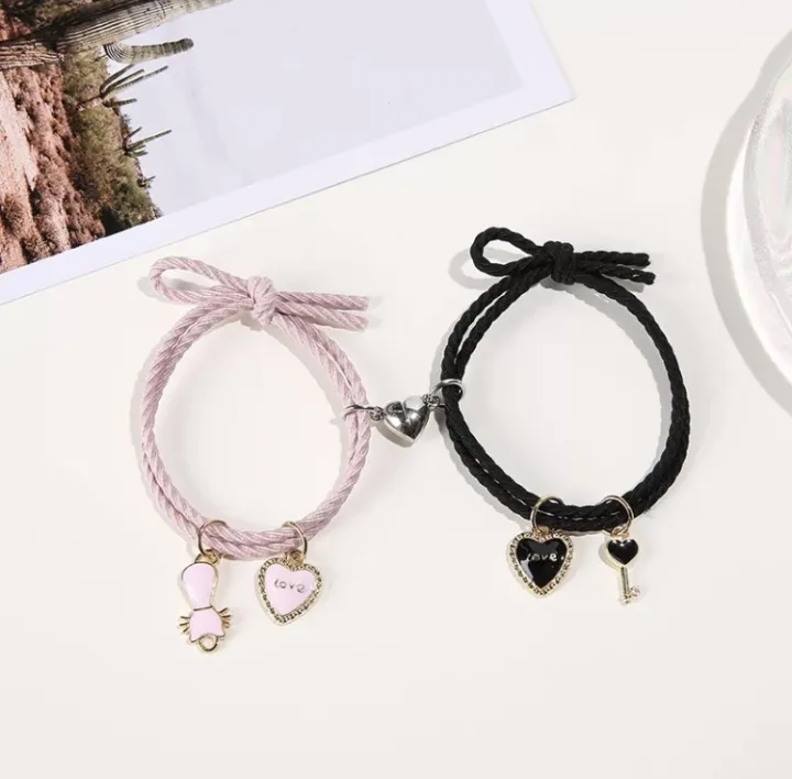 Cartoon%20Magnetic%20Couple%20Bracelets%20with%20Cat%20Love%20Heart%20Pendant%20-%20black%20and%20pink%20-%202%20pieces%20-%20Image%202