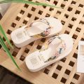 Oufeiton Lightweight Slippers Bohemian Style Floral Print Women's Summer Sandals Slip-on Flat Anti-skid Flip Flops for Casual Beach Vacation Couple Slippers for Effortless Movement Wear-resistance Women Flip. 