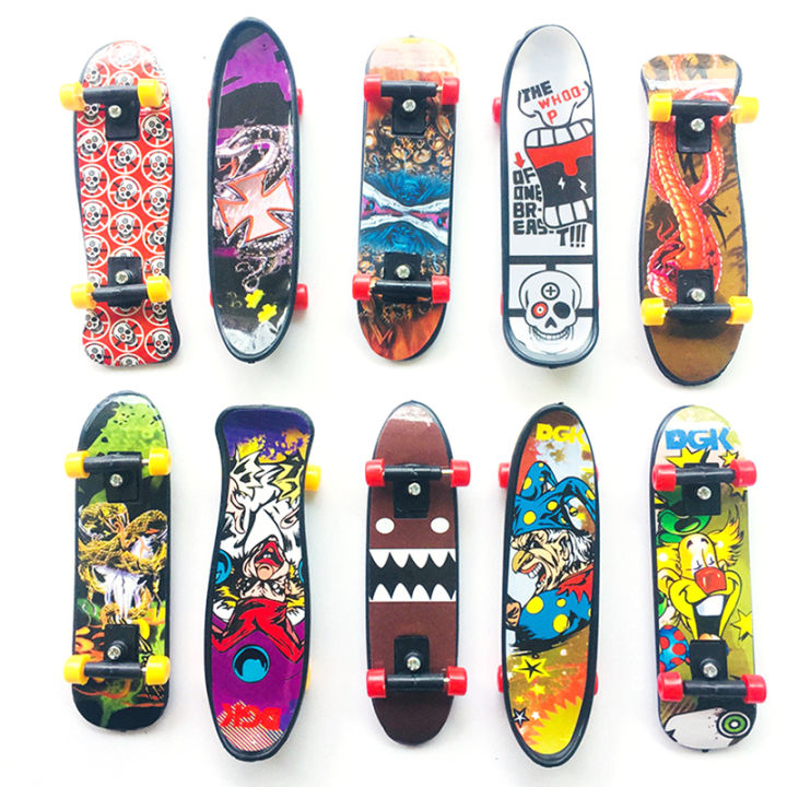 1pc Fingerboard Mini Creative Fingertips Skateboard Plastic Finger Skate Scooter