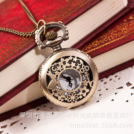 [Glamorous] Classic Retro Alice Wonderland Rabbit Key Pocket Watch