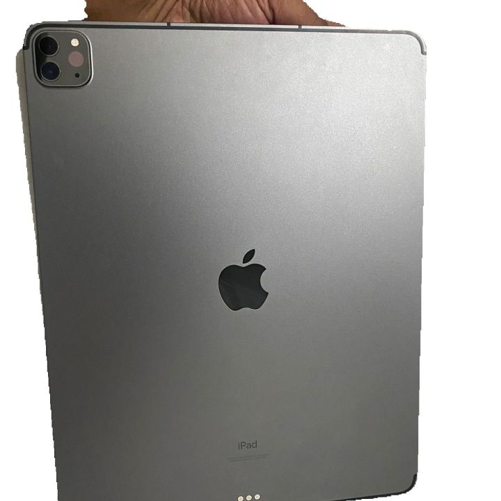 iPad%20Pro%20M1%2012.9%20inches%20tab%20-%20Image%202