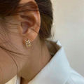 1Pairs Elegant Leaf Shape Hoop Earrings Rhinestone Surround Small Hoop Earrings Mini Circle Earring Jewelry Gift. 