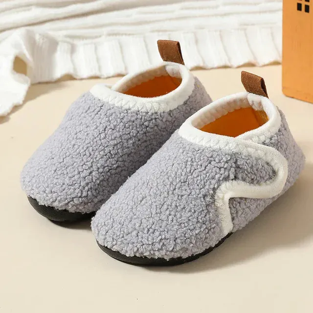 Winter%20Home%20Shoes%20Boys%20Girls%20Cotton%20Slippers%20Solid%20Warm%20Kids%20Indoor%20Plush%20Floor%20Shoes%20Children%20Soft%20Sole%20Anti-slip%20Cotton%20Shoes%20-%20Image%208