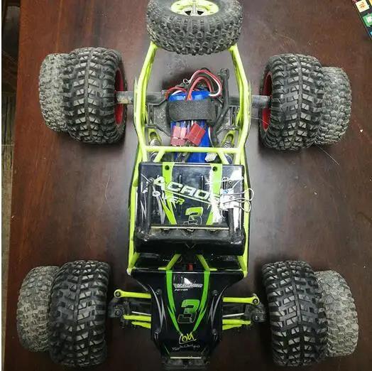 Wltoys%2012428%2012423%2012628%20124019%20144001%20Feiyue%20FY-03%20JJRC%20Q46%20Q40%20Q39%201/12%20RC%20Car%20Spare%20Parts%20upgrade%20large%20tires%20red%20green%20tire%20-%20Image%202