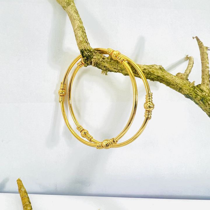 Gold%20plated%20fashion%20jewelry%20one%20pair%20plan%20bangle%20with%20Lightweight%20Cute%20bangles%20for%20Women%20and%20Girl%20-%20Image%206