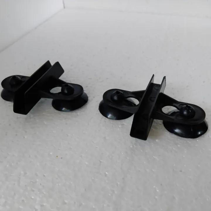 Aquarium%20Dividing%20Clips,%20Glass%20Clips,%20Aquarium%20separating%20clips,%20Aquarium%20isolation%20clips,%20Tank%20Dividers.%20-%20Image%204