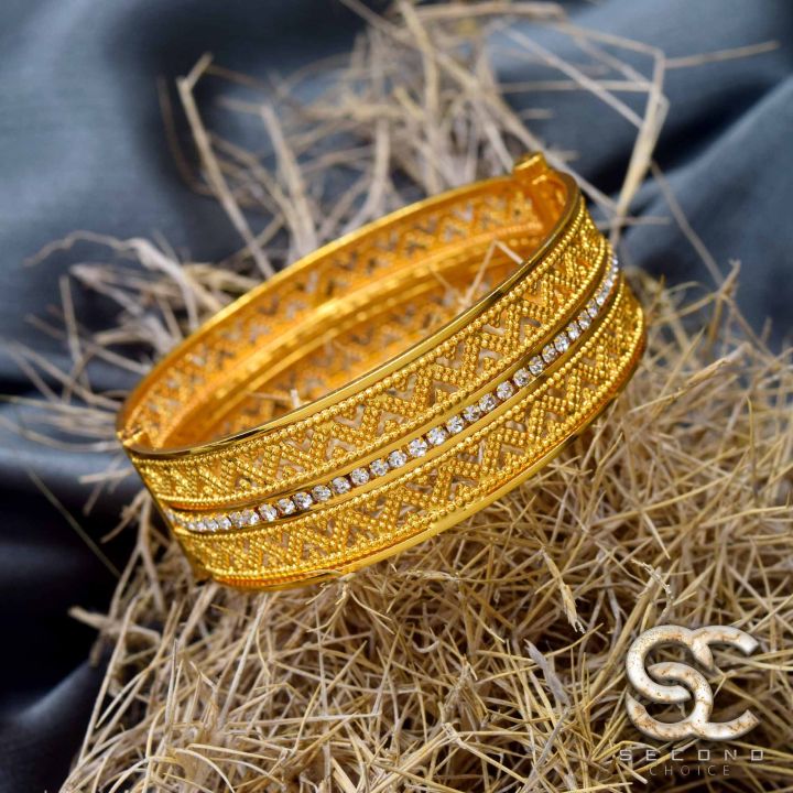 Hight%20Quality%20gold%20plated%20lock%20Lover%20Stylish%20bangle%20with%20stones%20Eye-catching%20Design%20For%20Women%20&%20girls%20Jewelry%20-%20Image%203