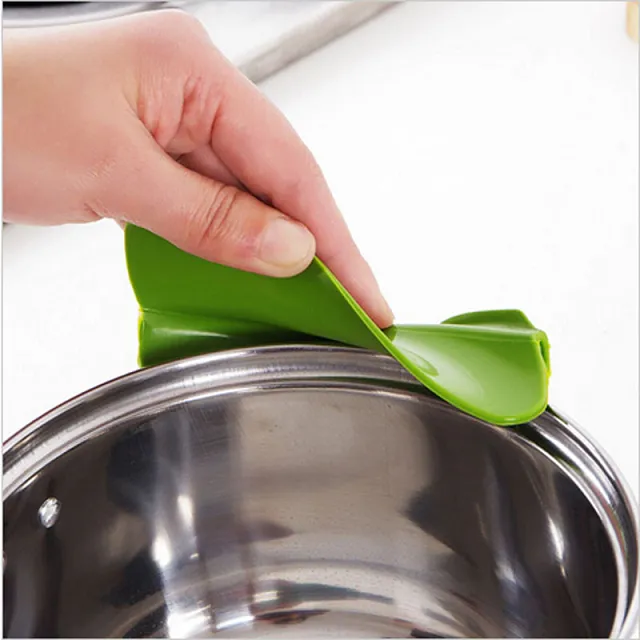 Silicone%20Drain%20Pans%20Round%20Rim%20Deflector%20Liquid%20Funnel%20Soup%20Diversion%20Mouth%20-%20Cooking%20Tools%20Kitchen%20Accessories%20-%20Image%206