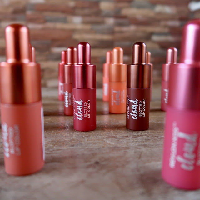 Revlon%20Kiss%20Cloud%20Blotted%20Lip%20Color%205ml%20Blush%20much%20014%20-%20Image%202