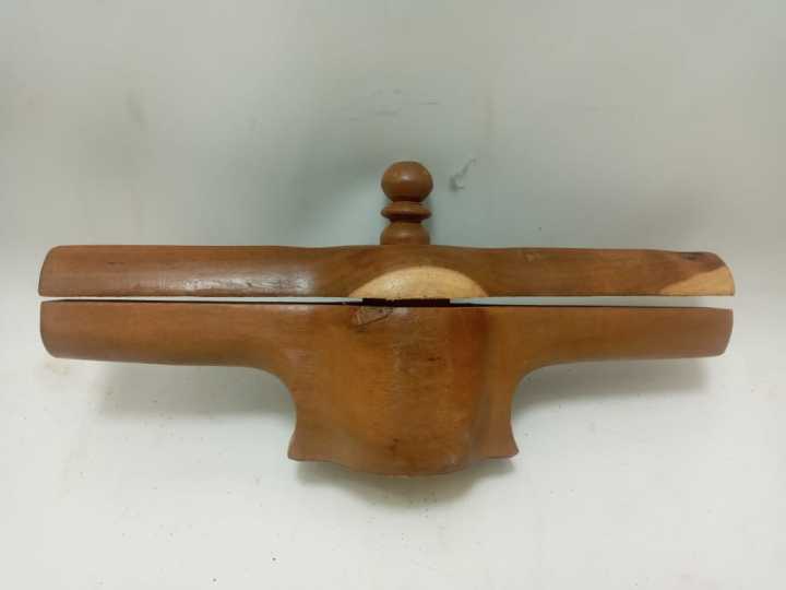 Wooden manual string hopper maker