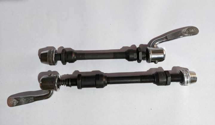 Bicycle%20Hub%20Axle%20Quick%20Release%20Taiwan%20Front%20and%20Rear%20Steel%20Complete%20Set%20Bicycle%20Accessories%20-%20Image%202