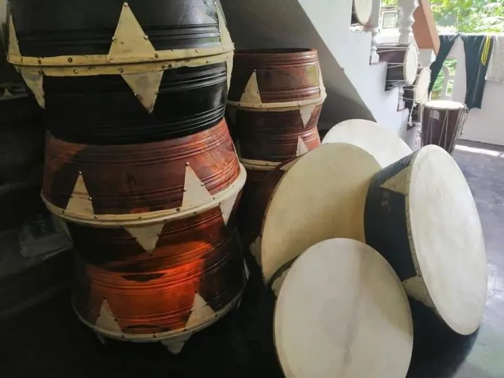 24/%2030%20inch%20Banku%20Rabana%20with%203%20wooden%20trunks%20(Stands)%20%E0%B6%B6%E0%B6%82%E0%B6%9A%E0%B7%94%20%E0%B6%BB%E0%B6%B6%E0%B7%8F%E0%B6%B1%20Traditional%20percussion%20instrument%20for%20played%20at%20festive%20occasions%20by%20two%20or%20more%20people%20%E0%B6%BB%E0%B6%B6%E0%B6%B1%E0%B7%8A%20-%20Image%206