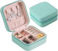 PU Leather Portable Jewelry Storage Box -Mini Jewelry Accessory Storage Organizer, Display Storage Box for Earrings Necklace Rings. 