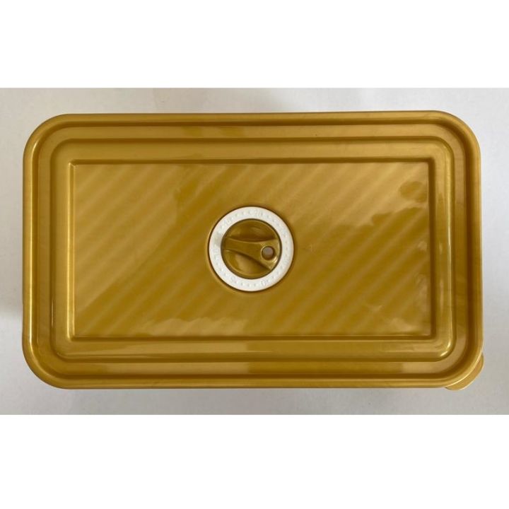 1%20Piece%20Transparent%20Plastic%20Food%20Container%20(RECTANGULAR%20LARGE)%20High%20Quality%20Durable%20Microwavable%20Attractive%20Corrugated%20Shape%20Visual%20Kitchen%20Grain%20Spicy%20Curry%20Lunch%20Box%20-%20Image%205