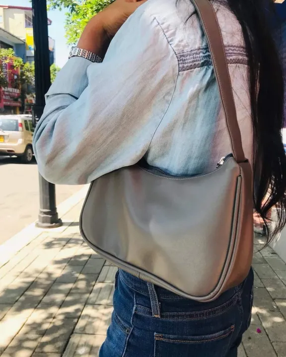 Ladies%20hand%20bag%20made%20in%20sri%20lanka%20office%20bag%20-%20Image%204