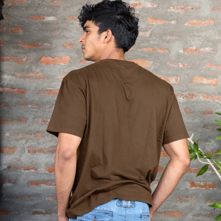 D-Blaq%20Men's%20Black%20Oversized%20Pocket%20T-Shirt%20in%20Brown%20-%20Image%202