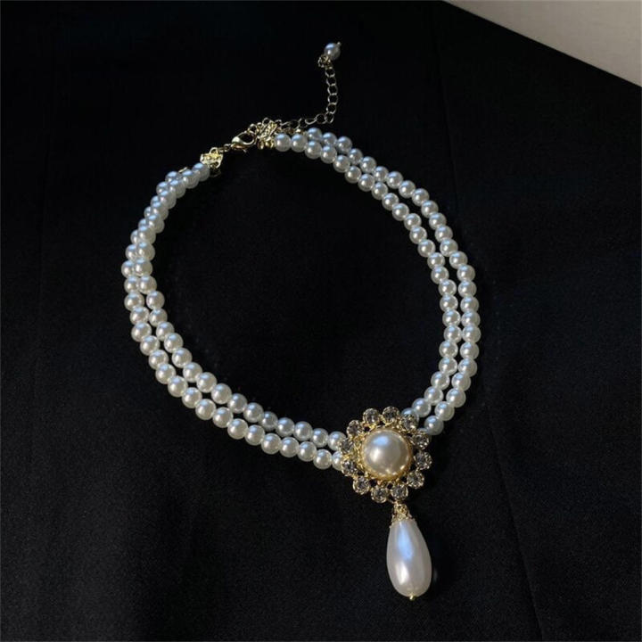 Banquet%20Pearls%20pendant%20necklace%20Intricate%20Classic%20Exquisite%20Choker%20chain%20Vintage%20palace%20necklace%20for%20Special%20occasions%20Formal%20events%20Bridal%20wear%20Evening%20wear%20Gift%20for%20a%20loved%20one%20Wedding%20Women%20-%20Image%207