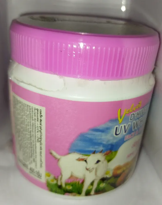 Velvet%20D'Hiver%20Jours%20UV%20%20Face%20And%20Body%20Lotion%20Goat%20Milk%20With%20Honey%20And%20Tamarind%20-%20Image%205