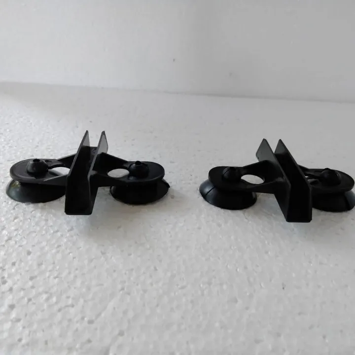 Aquarium%20Dividing%20Clips,%20Glass%20Clips,%20Aquarium%20separating%20clips,%20Aquarium%20isolation%20clips,%20Tank%20Dividers.%20-%20Image%206