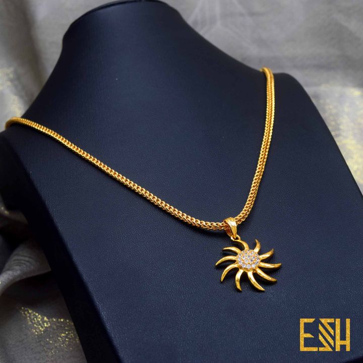 Gold%20Plated%2018/24%20Inch%202.5mm%20Singapore%20square%20fox%20chain%20with%20Sun%20Pendant%20chain%20for%20women%20-%20Image%203