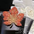 Women Exquisite Luxury Rhinestone Maple Leaf Pins Jewelry Lady Decoreation Boutique Banquet Party Dress Brooches Badges Corsage. 