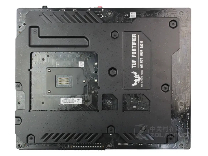 ASUS%20SABERTOOTH%20Z87%20Motherboard%20Intel%20Z87%20LGA%201150%20DDR3%2032GB%20ATX%20-%20Image%202