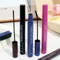 XIXI Big Eyes Sister Mascara Color, not easy to blend, the female small brush head is naturally slender and thick, light brown black. 
