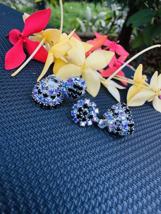 silver%20color%20small%20cute%20jimiky%20drop%20earring%20with%20multi%20and%20red,%20green,%20blue,%20maroon%20stone%20for%20women%20and%20girl%20-%20Image%206