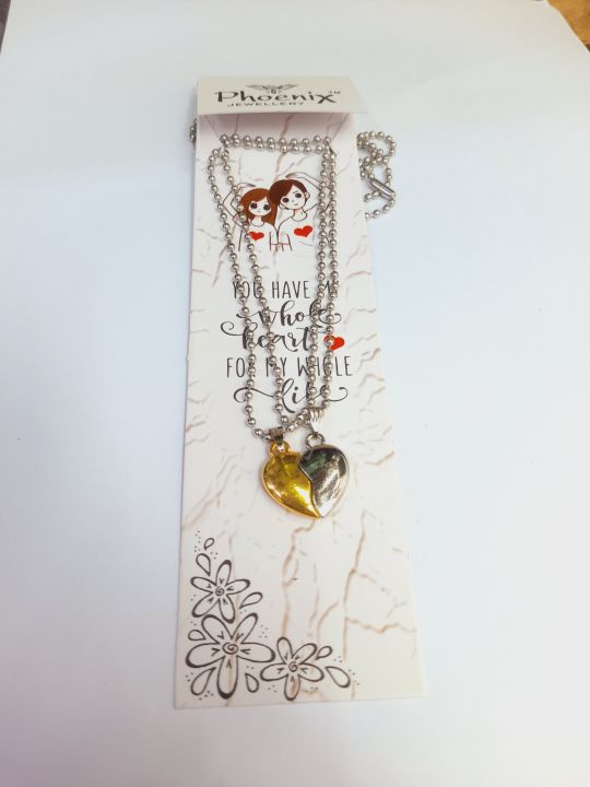 Couple%20Magnet%20Chains%20For%20Girls%20And%20Boys%20-%20Joining%20Hearts%20-%20Image%202