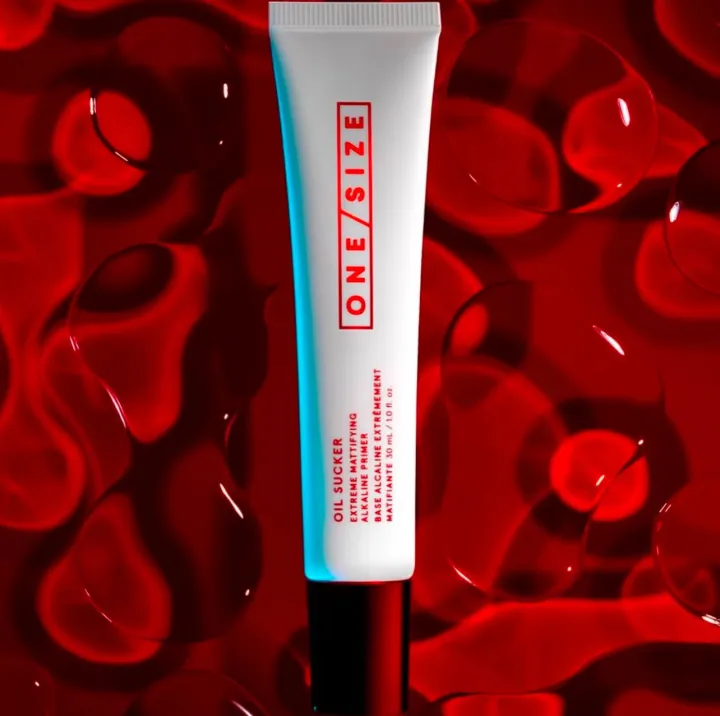 ONE/SIZE%20Oil%20Sucker%20Primer%2030ml%20%7C%20Extreme%20Mattifying%20&%20Pore%20Minimizing%20for%20a%20Flawless,%20Shine-Free%20Base%20-%20Image%204