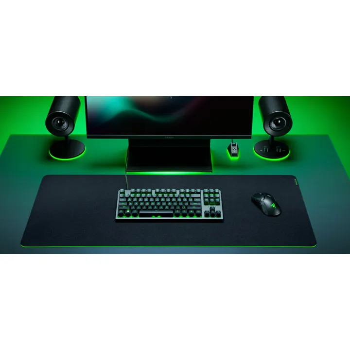 RAZER%20Gigantus%20V2%20Soft%20Gaming%20Mouse%20Mat%20For%20Speed%20&%20Control%20Thick%20High-Density%20Rubber%20Foam%20With%20Anti-Slip%20Base(M,L,XXL,3XL)%20-%20Image%207