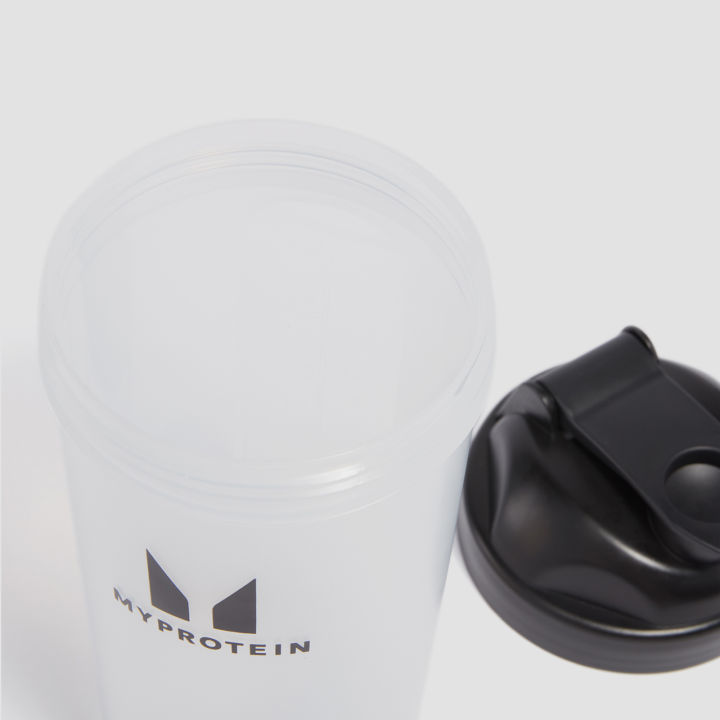 Myprotein%20Plastic%20Shaker%20(600ml)%20%E2%80%93%20Clear/Black%20%7C%20High-Performance%20Protein%20Shaker%20with%20Blending%20Ball%20%7C%20Leak-Proof%20&%20Dishwasher%20Safe%20-%20Image%204
