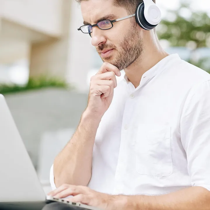 Adjustable%20Folding%20Reading%20Glasses%20Non-prescription%20Convenient%20Compact%20Foldable%20Readers%20Stylish%20Durable%20Lightweight%20Portable%20Mini%20Eyewear%20for%20Office%20Reading%20Travel%20Outdoor%20activities%20Elderly%20-%20Image%203