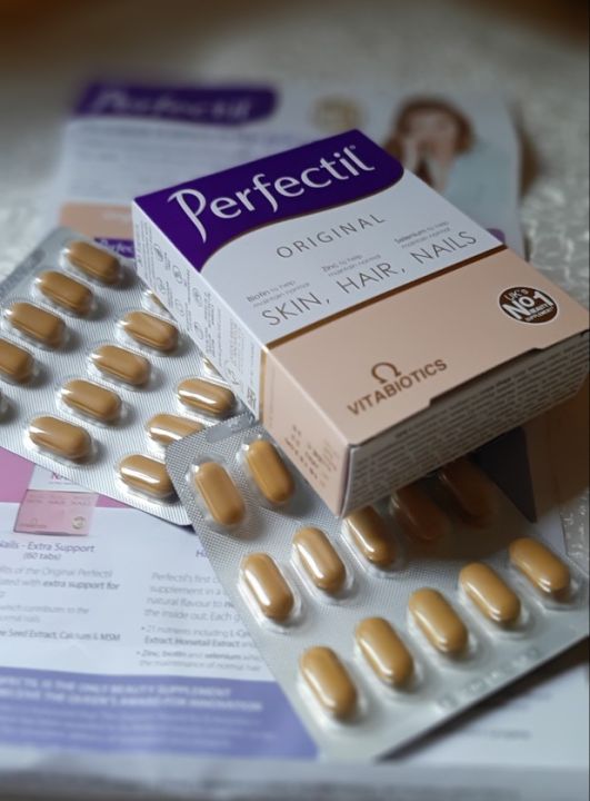 Perfectil%20%20Original%20Extra%20Support%20Hair,%20Skin%20&%20Nails%20Supplement%20Phsn%20Capsules%20by%20Vitabiotics%20UK%20-%20Image%204
