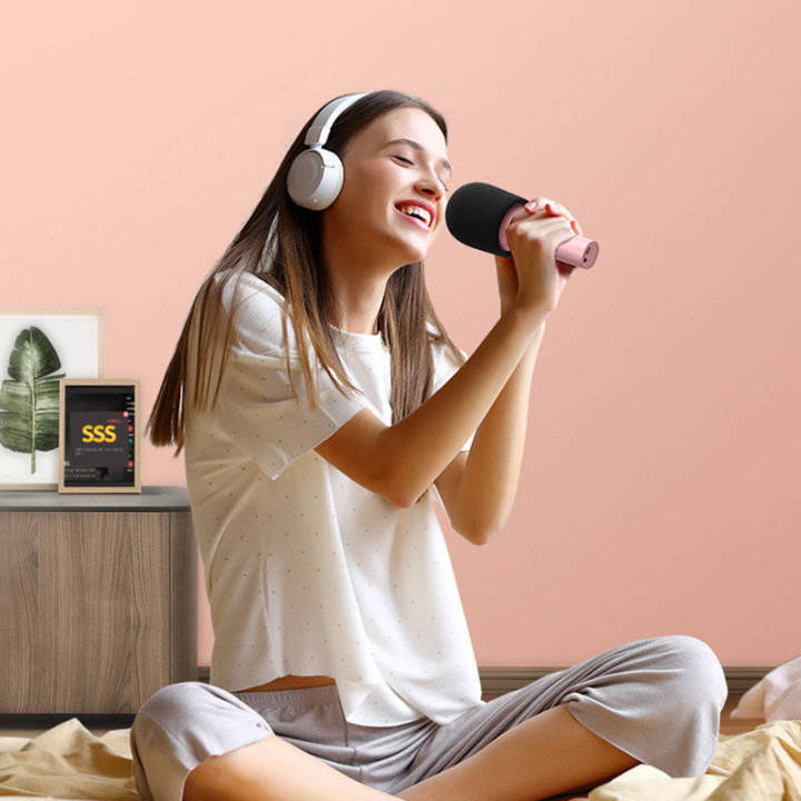 JOYROOM%20JR-MC5%20Handheld%20Microphone%20with%20Speaker%20Wireless%20Microphone%20Audio%20With%204%20Sound%20Modes%20and%208%20Hours%20Singing%20-%20Image%203